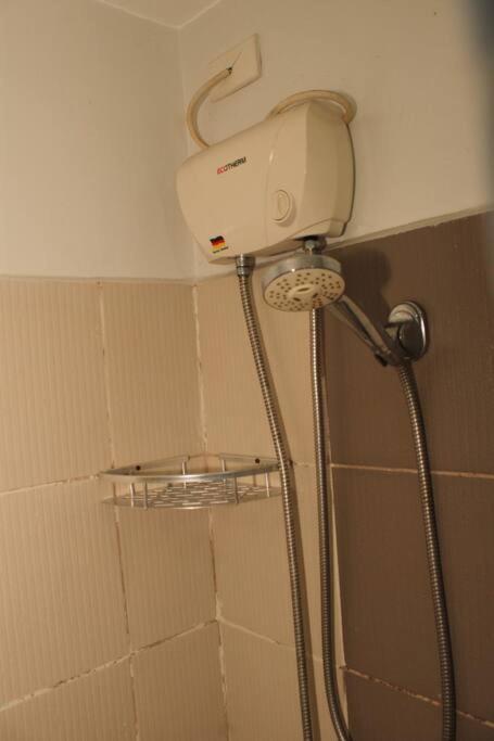 Huge A2J Executive Luxury 1Br Suite Near Abs Cbn, Gma Manila Exterior photo